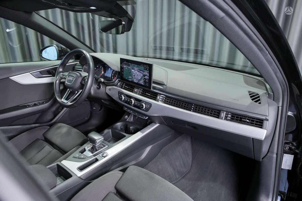 Audi A4, 2.0 l., Универсал