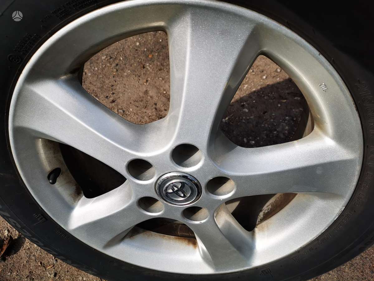 Toyota, lengvojo lydinio, R17