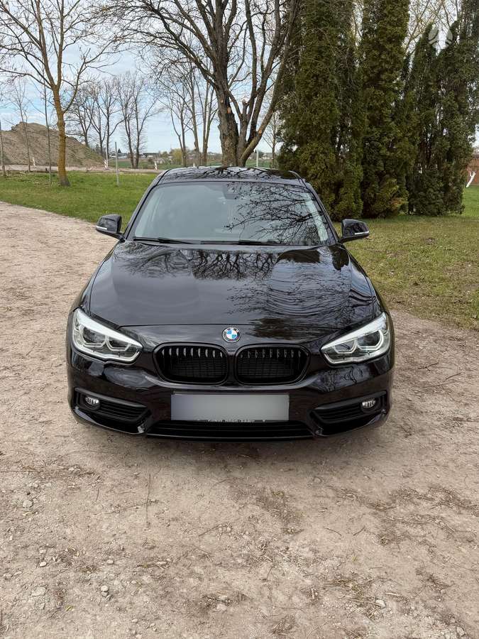 BMW 118, 2.0 l., hatchback