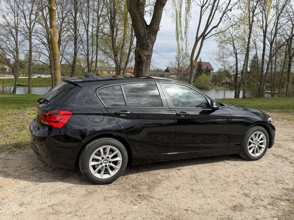 BMW 118, 2.0 l., hatchback