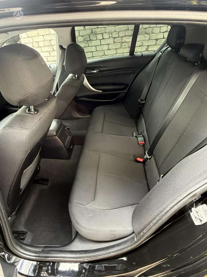 BMW 118, 2.0 l., hatchback