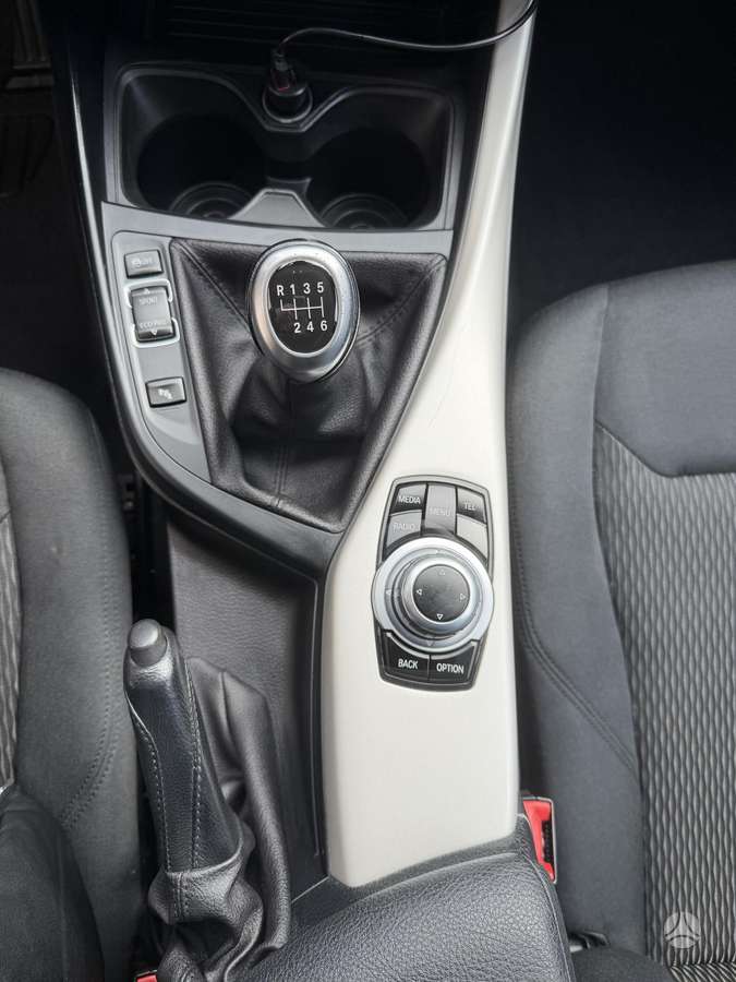 BMW 118, 2.0 l., hatchback