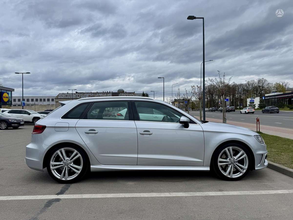 Audi S3, 2.0 l., hatchback