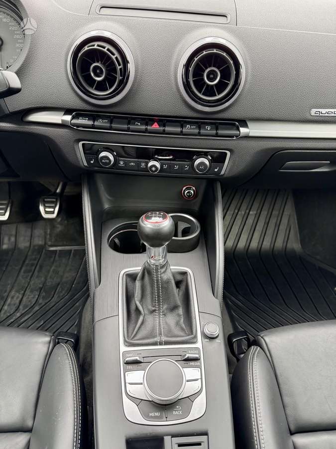 Audi S3, 2.0 l., hatchback