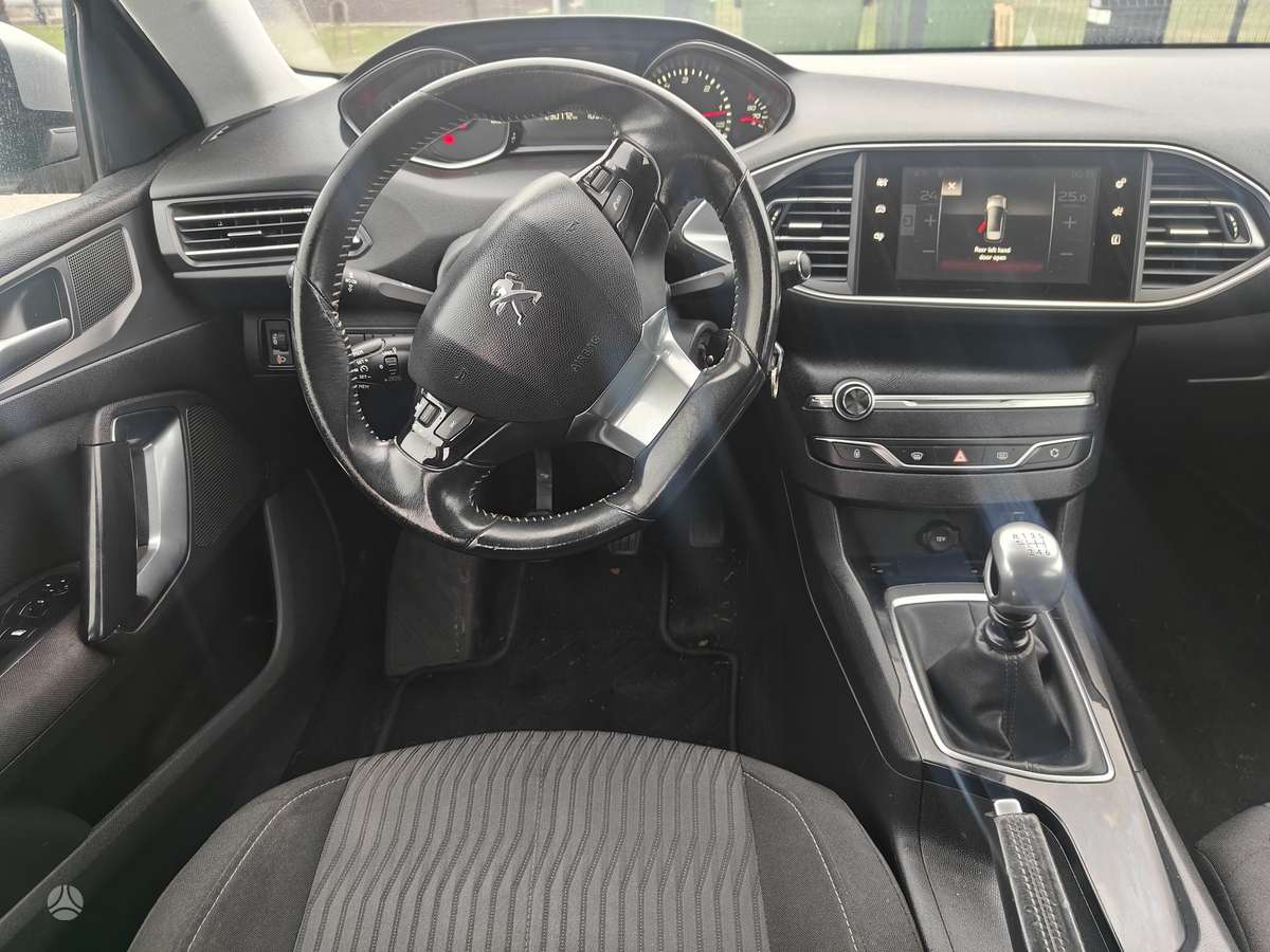 Peugeot 308 - 5