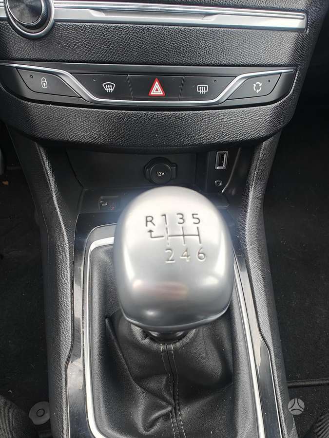 Peugeot 308 - 7
