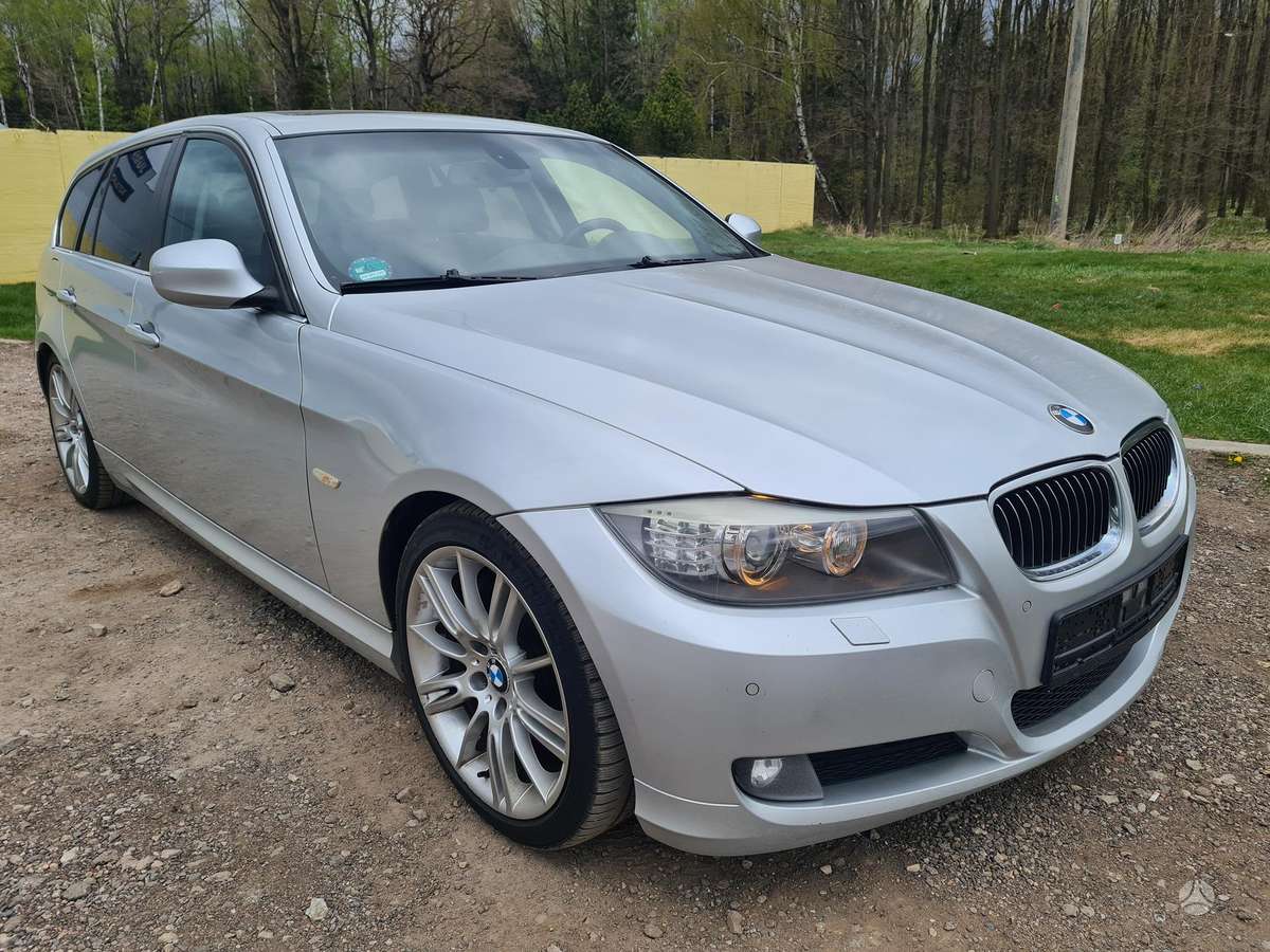 BMW 330, 3.0 l., Универсал