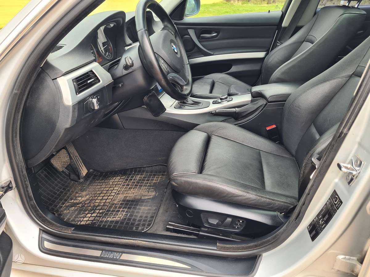 BMW 330, 3.0 l., Универсал