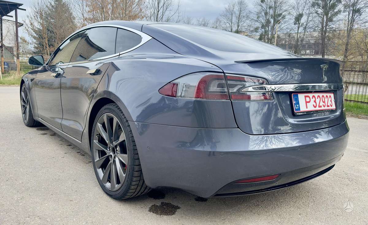 Tesla Model S, 100 кВт·ч, Хэтчбек