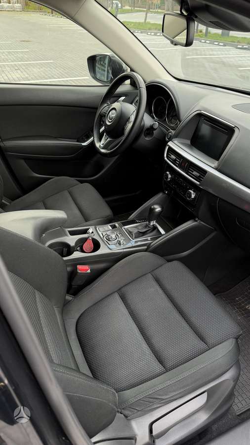 Mazda CX-5, 2.2 l., off-road / crossover