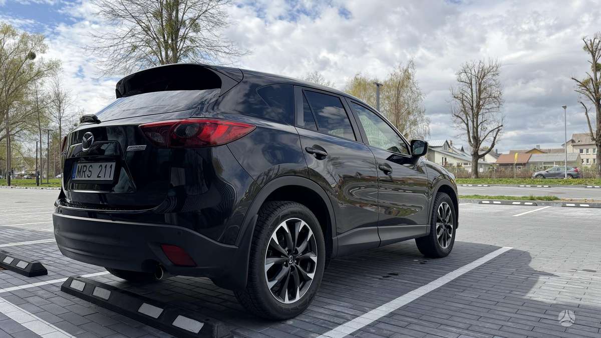 Mazda CX-5, 2.2 l., off-road / crossover