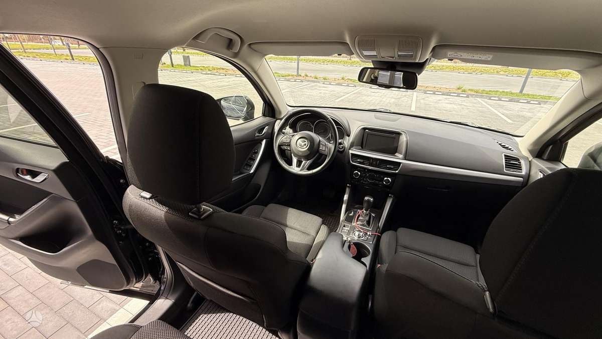 Mazda CX-5, 2.2 l., off-road / crossover