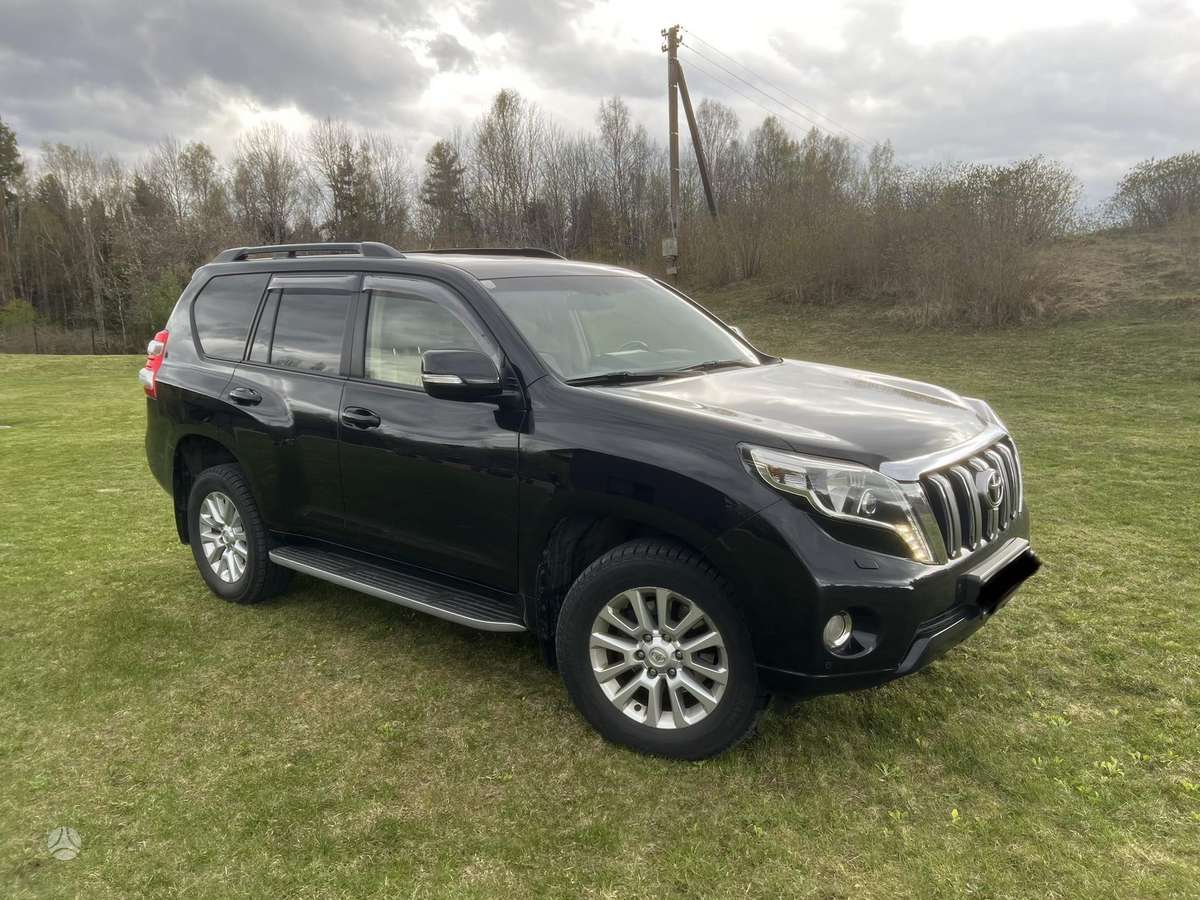 Toyota Land Cruiser - 1