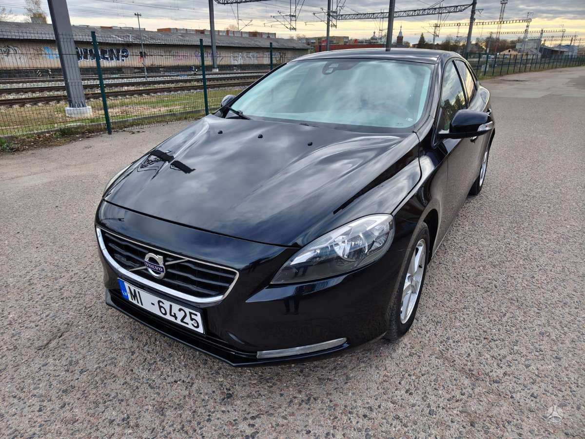 Volvo V40 - 1
