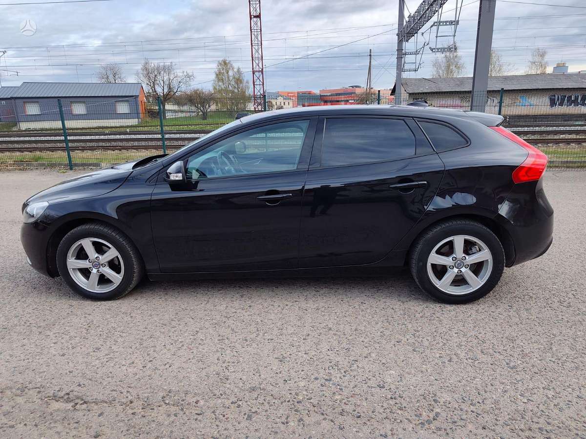 Volvo V40 - 8