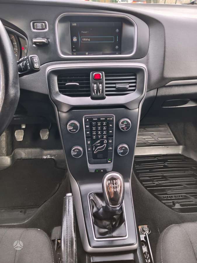 Volvo V40 - 12