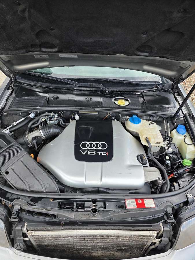 Audi A4, 2.5 l., Универсал