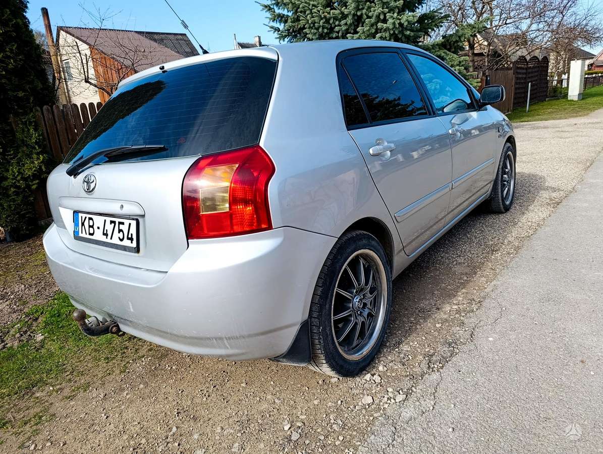 Toyota Corolla, 2.0 l., hatchback
