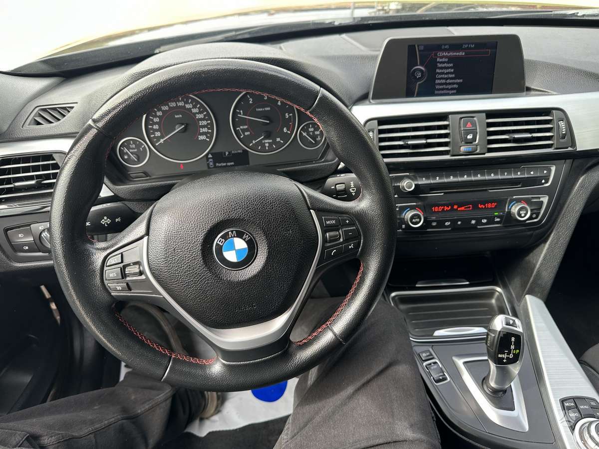 BMW 320, 2.0 l., Седан