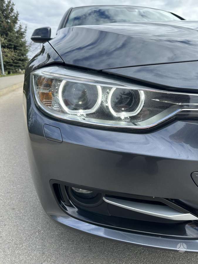 BMW 320, 2.0 l., Седан
