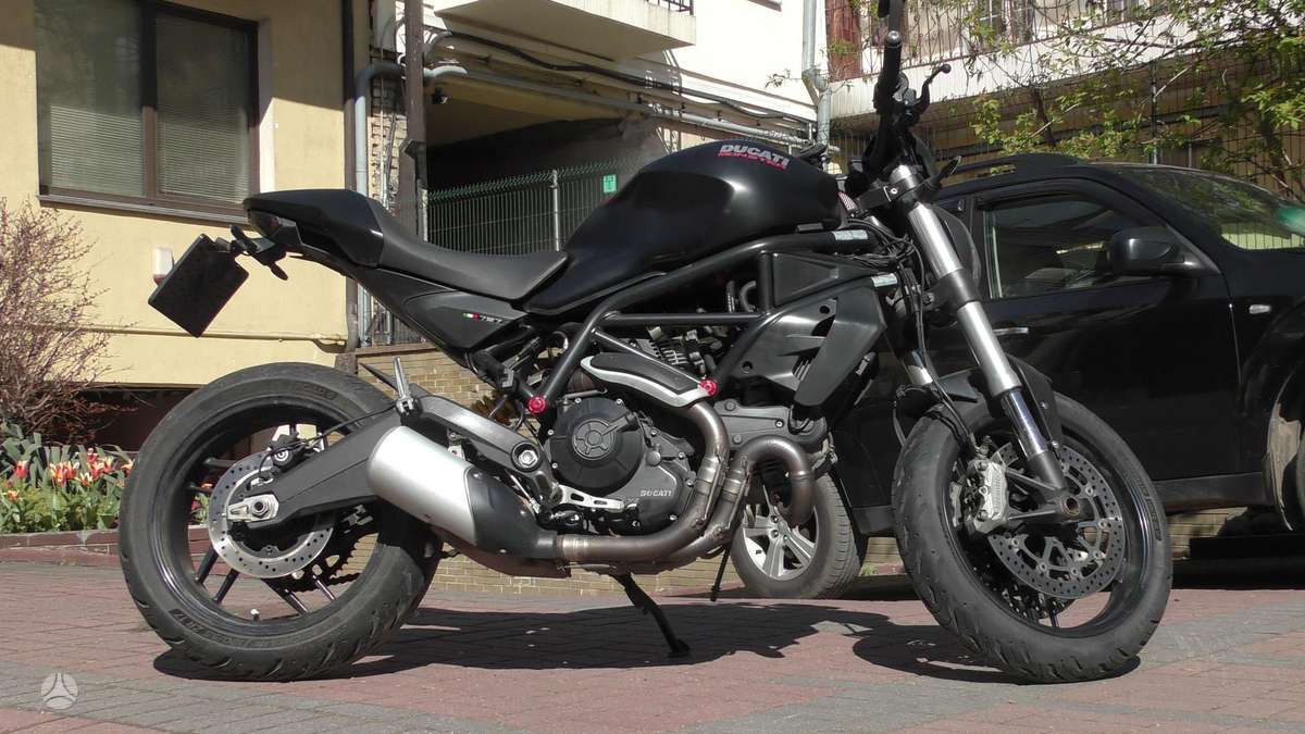 Ducati Monster 803cc, street / classic