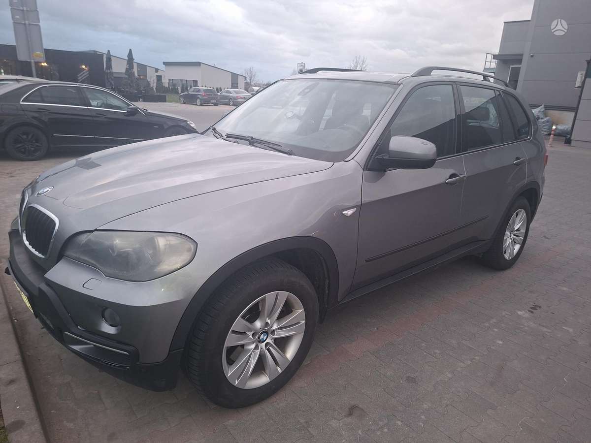 BMW X5, 3.0 l., hatchback