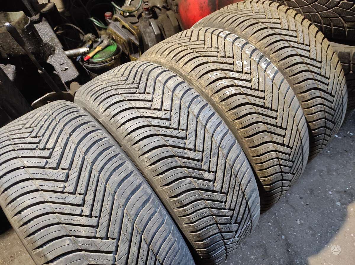 Pirelli, žieminės 225/50 R18