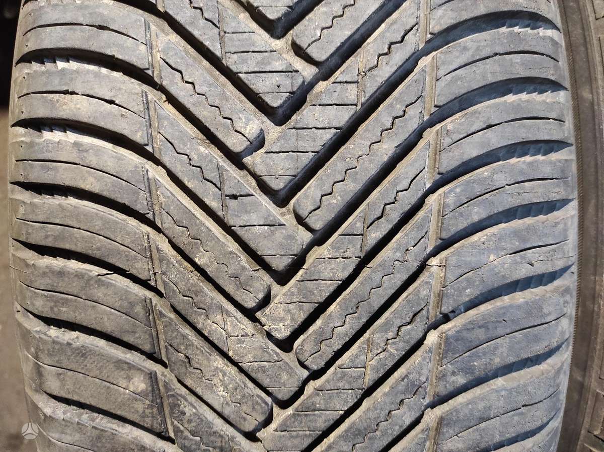 Pirelli, žieminės 225/50 R18