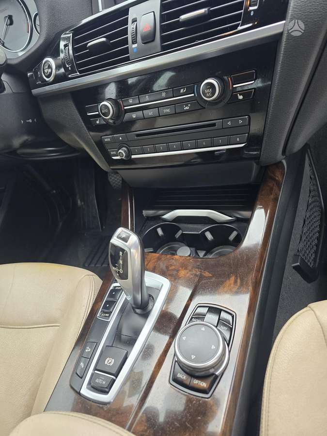 BMW X3, 2.0 l., off-road / crossover