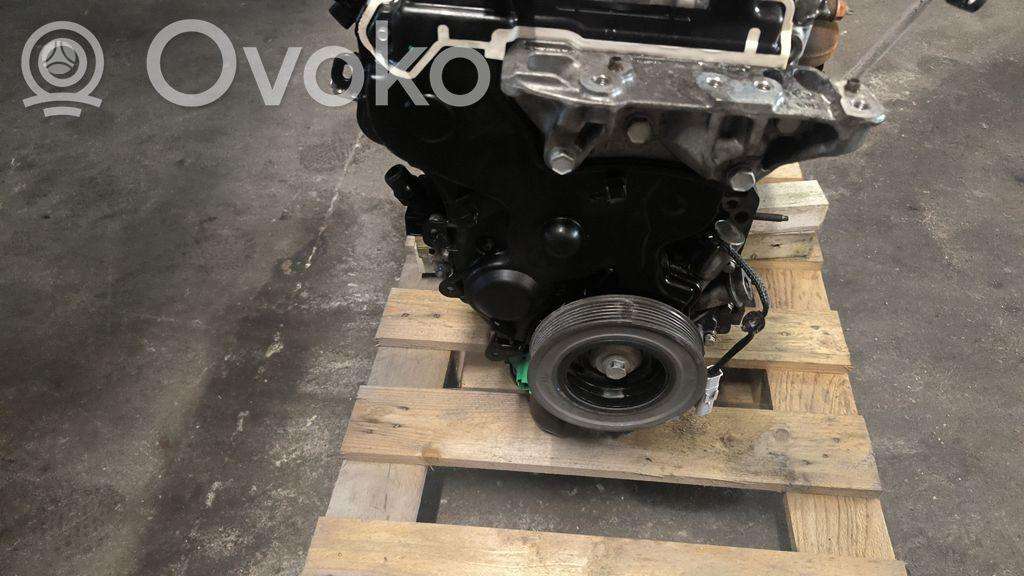 Peugeot 5008, YH01