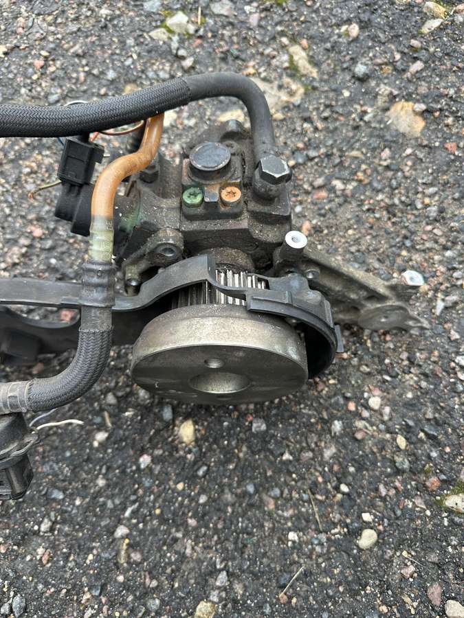 Porsche Cayenne variklio detalės