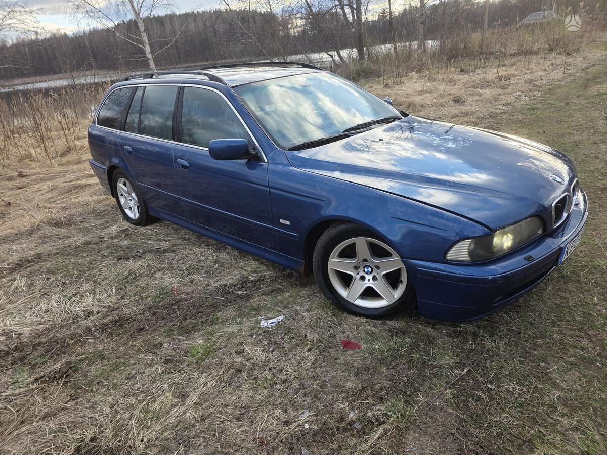 BMW 530
