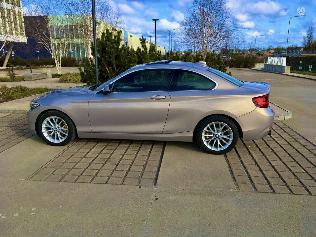 BMW 228, 2.0 l., coupe