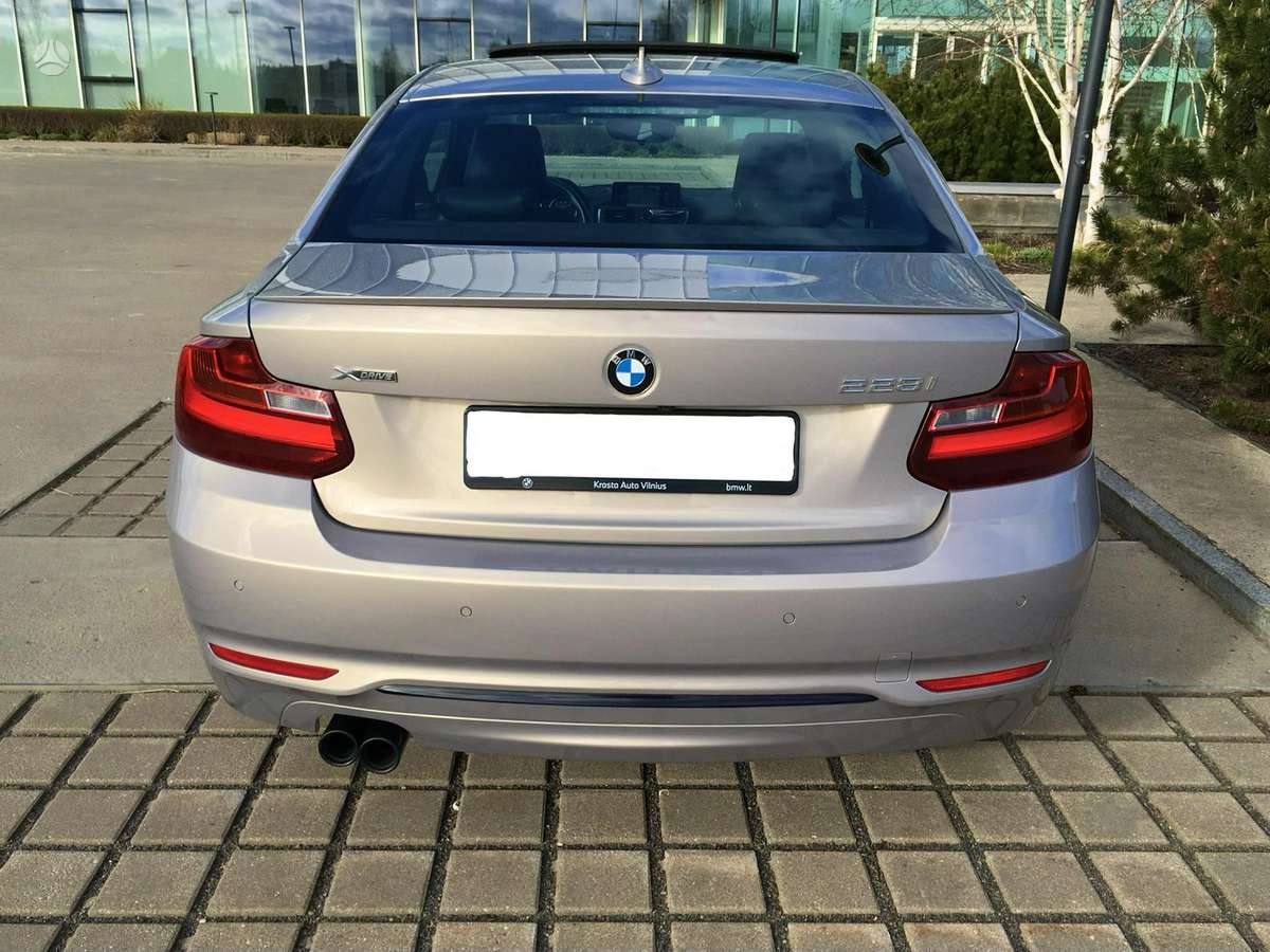 BMW 228, 2.0 l., coupe