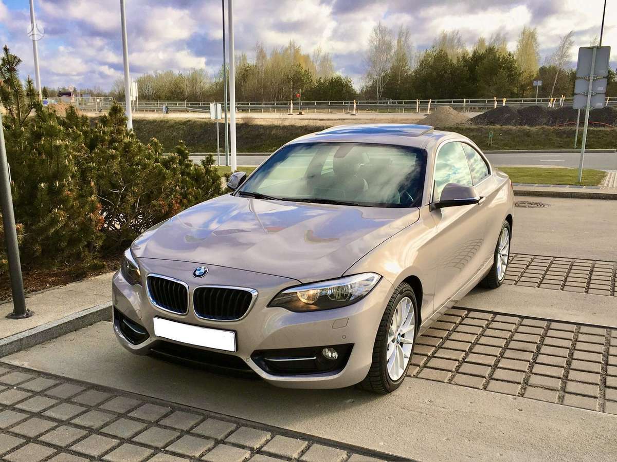 BMW 228, 2.0 l., coupe