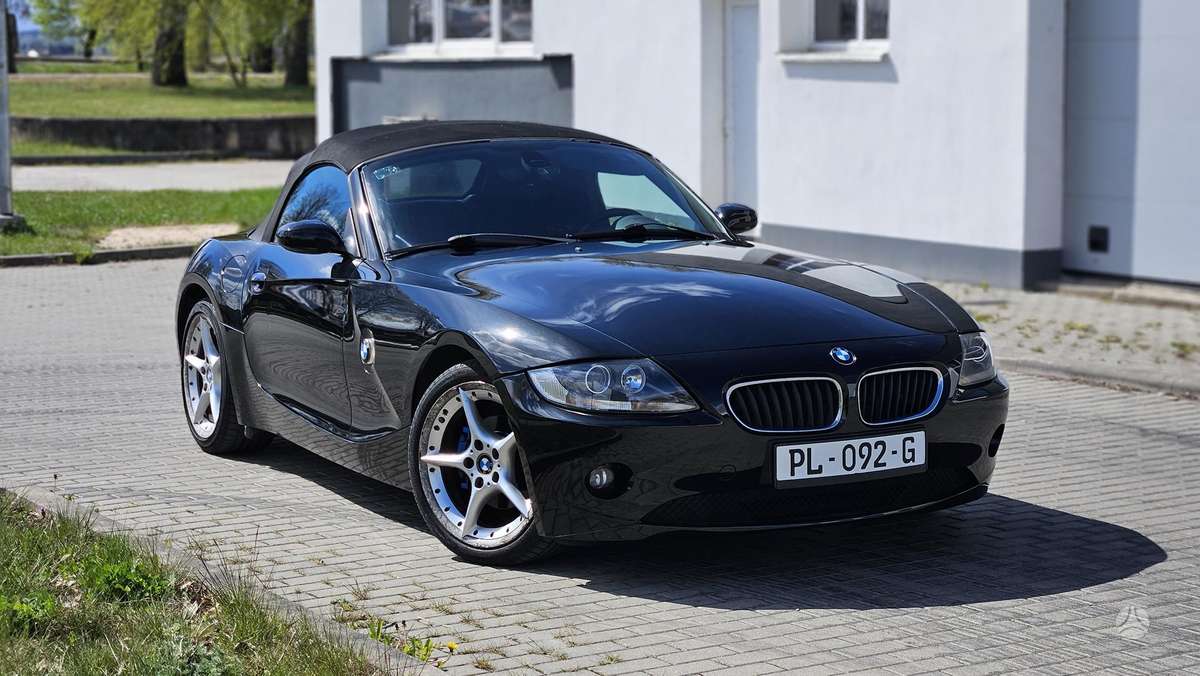 BMW Z4, 2.2 l., convertible