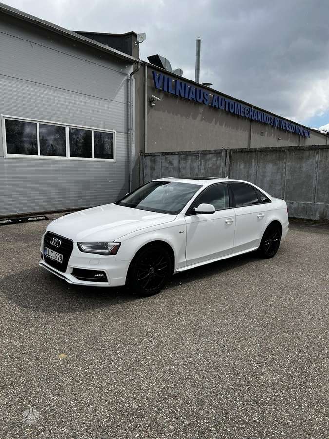 Audi A4, 2.0 l., saloon / sedan