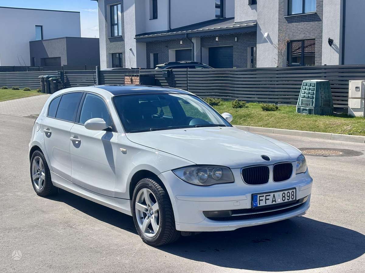 BMW 120, 2.0 l., hatchback