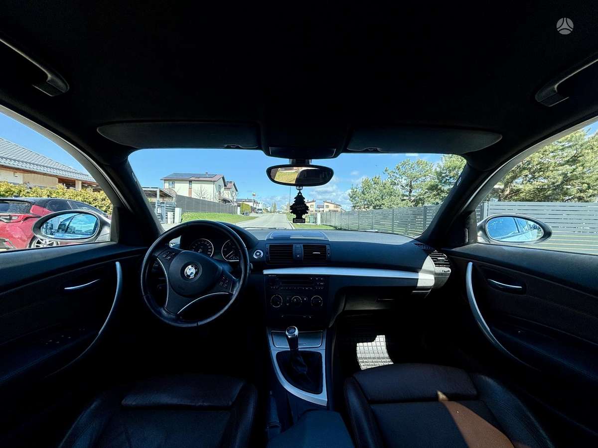 BMW 120, 2.0 l., hatchback