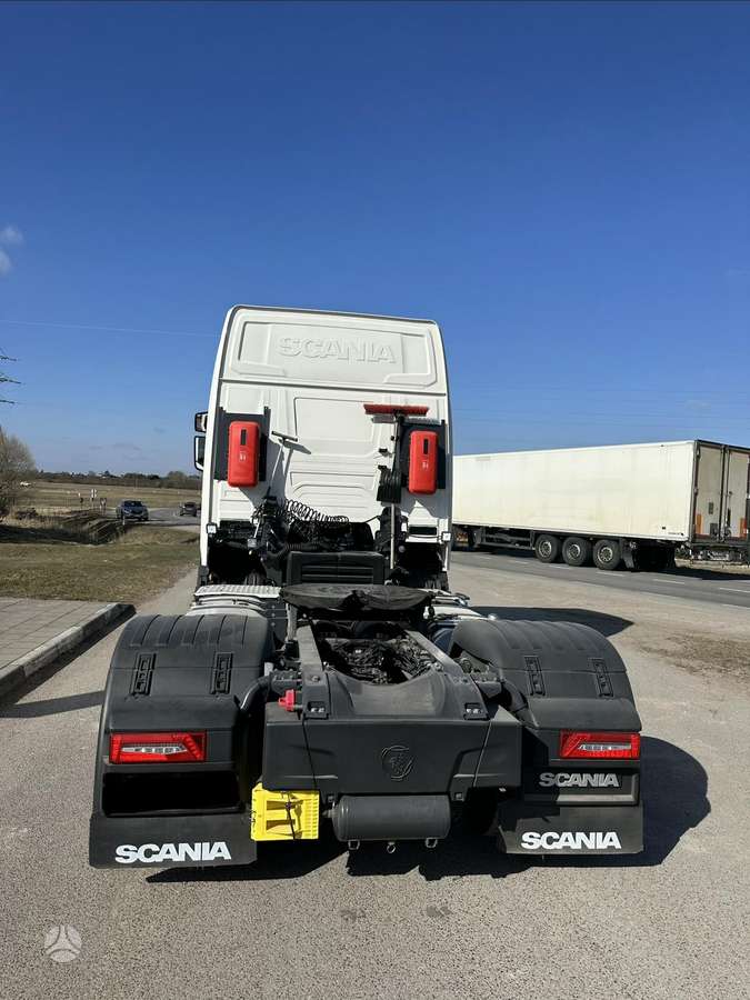 Scania R 450 ADR, double sleeper