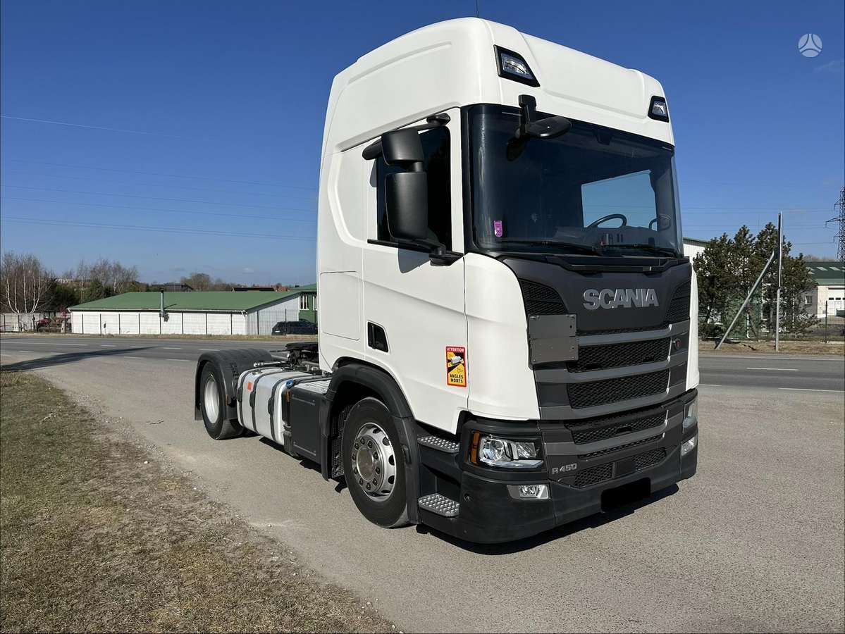 Scania R 450 ADR, double sleeper