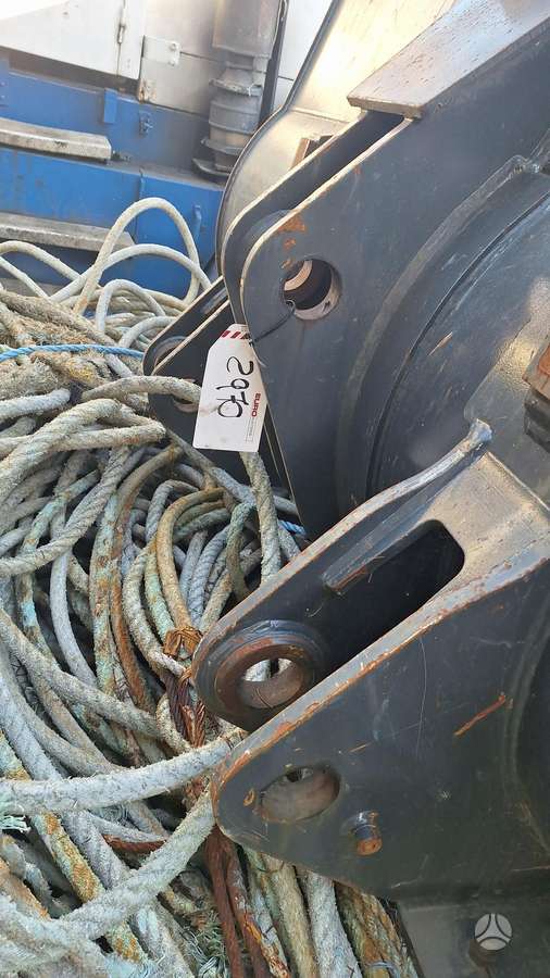 -Kita- Krautuvo kaušas, frontal loader