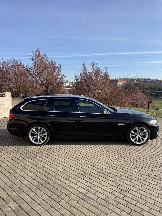 BMW 525, 2.0 l., wagon