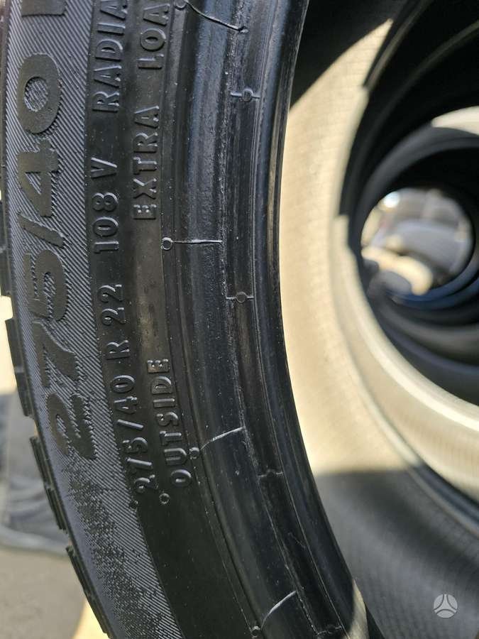 Continental Cross contact, всесезонные 275/40 R22