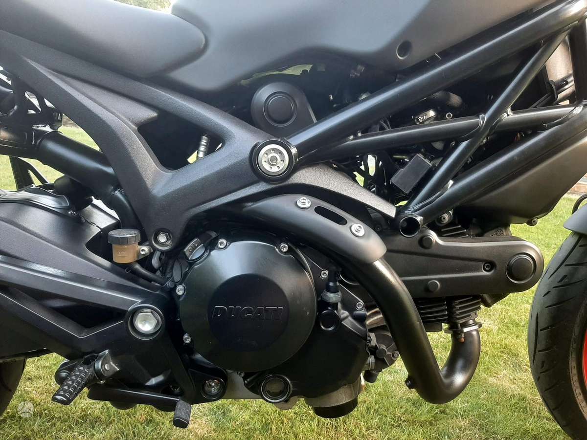 Ducati Monster 696cc, street / classic