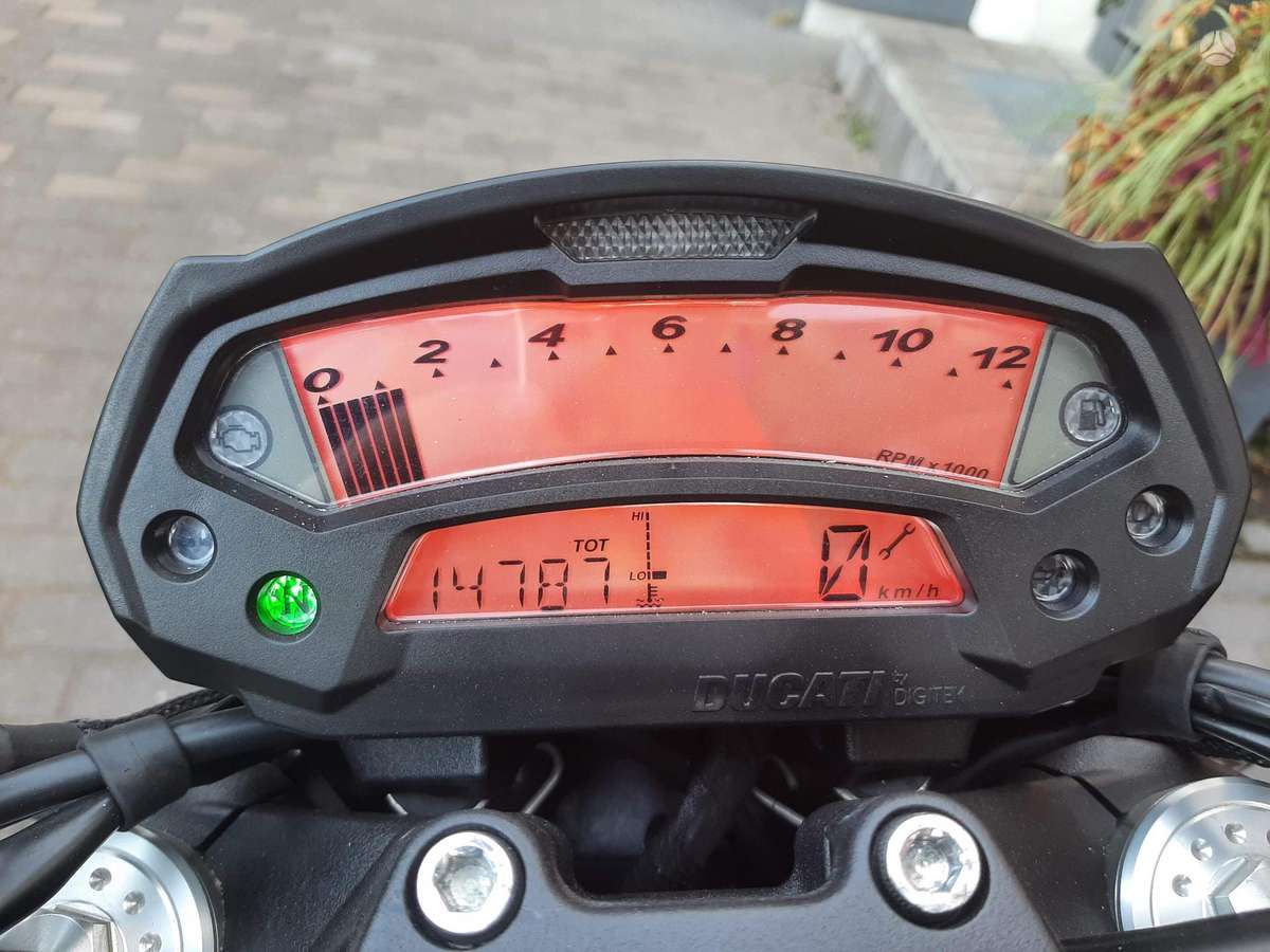 Ducati Monster 696cc, street / classic