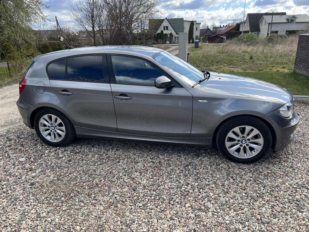 BMW 118, 2.0 l., hatchback