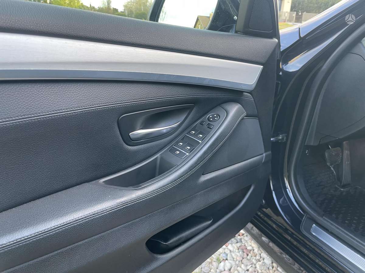 BMW 520, 2.0 l., wagon