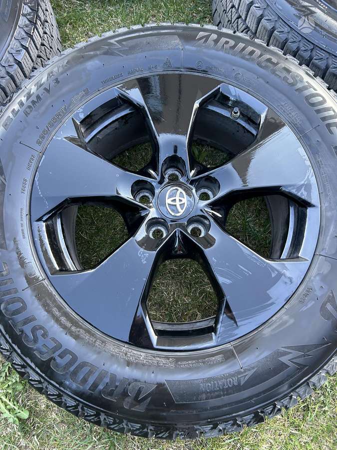 Toyota RAV4, легкосплавные , R17