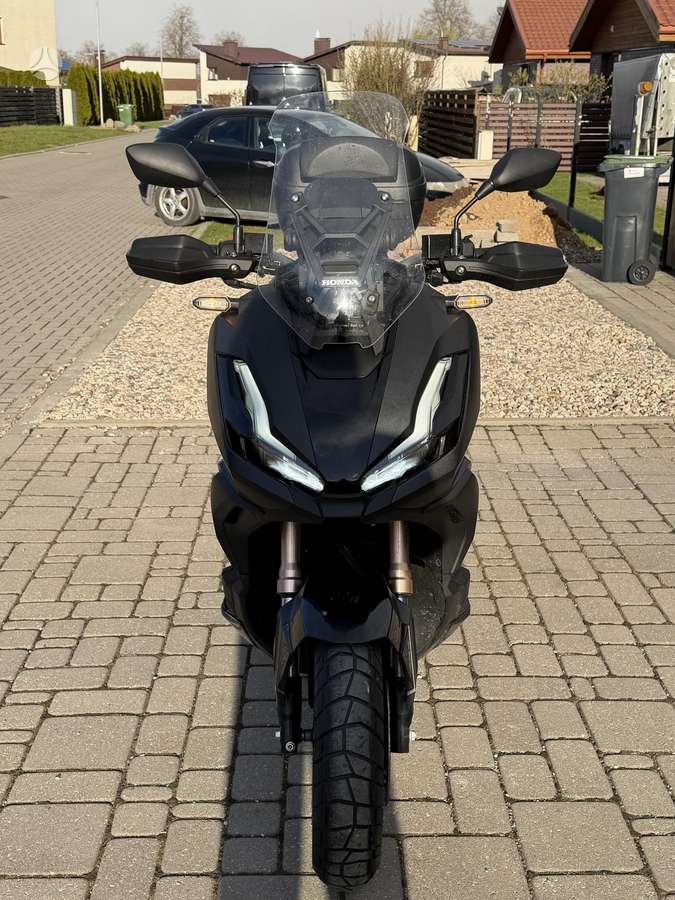Honda ADV350 330cc, мотороллеры / мопеды